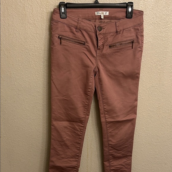 love, Fire Pants - Love Fire Women Juniors Dusty Rose Skinny Pants Size 3